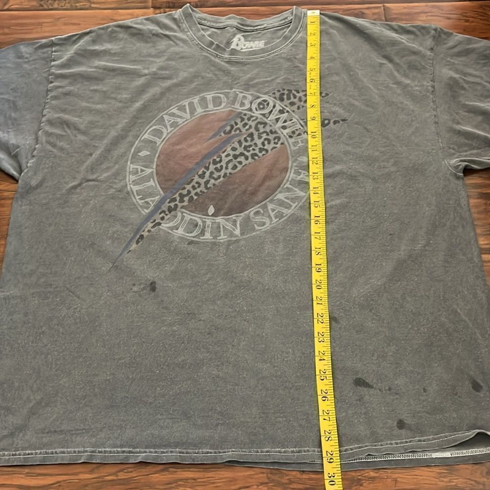 David Bowie Distressed Gray Graphic Shirt - Picture 6 of 9
